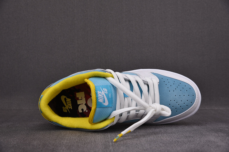 FTC x Nike Dunk Low SB 