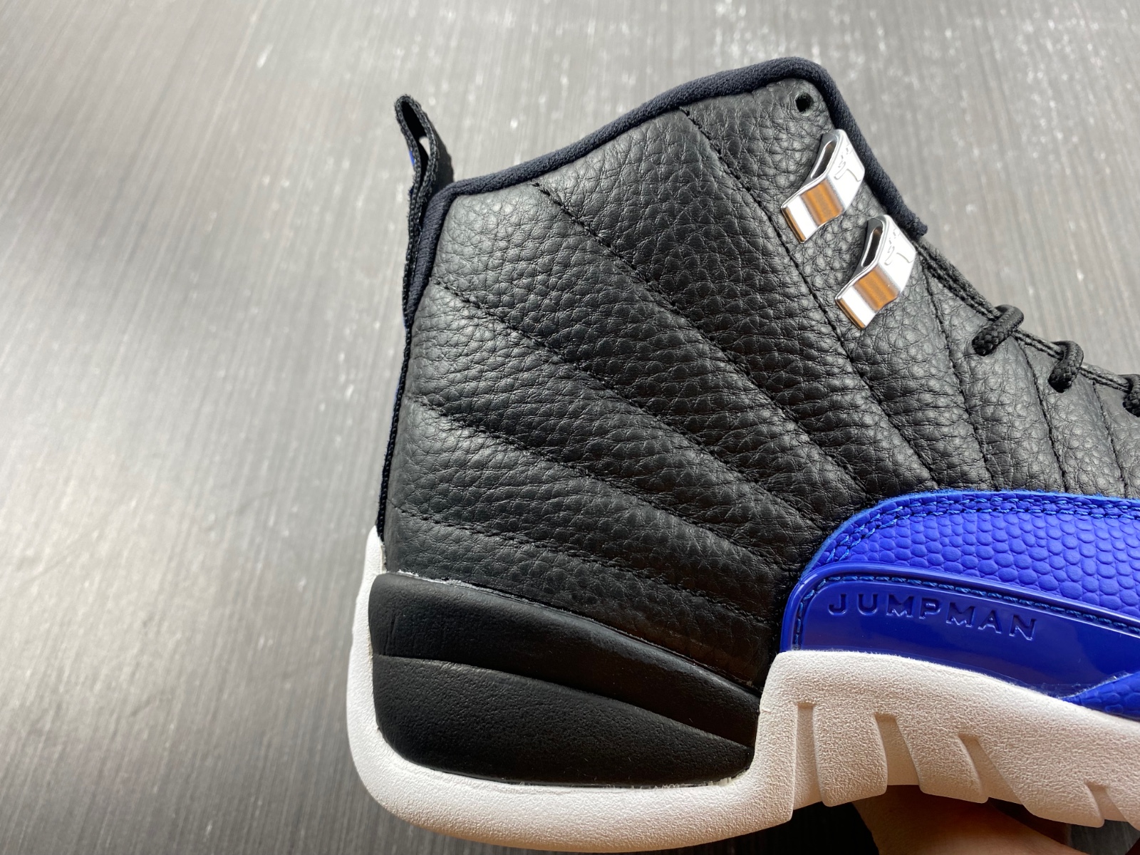 Air Jordan 12 Retro Hyper Royal AO6068-004