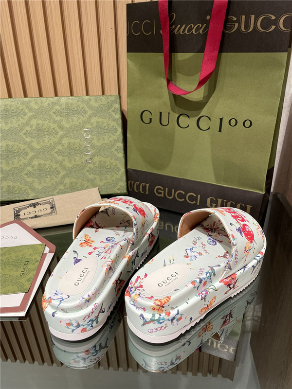 GUCCI WOMEN