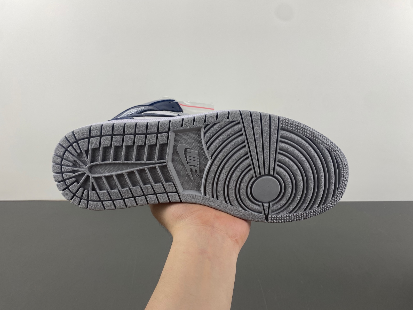 AIR JORDAN 1 MID SE "LEGEND PINK" GS SHOES   DQ8426-104