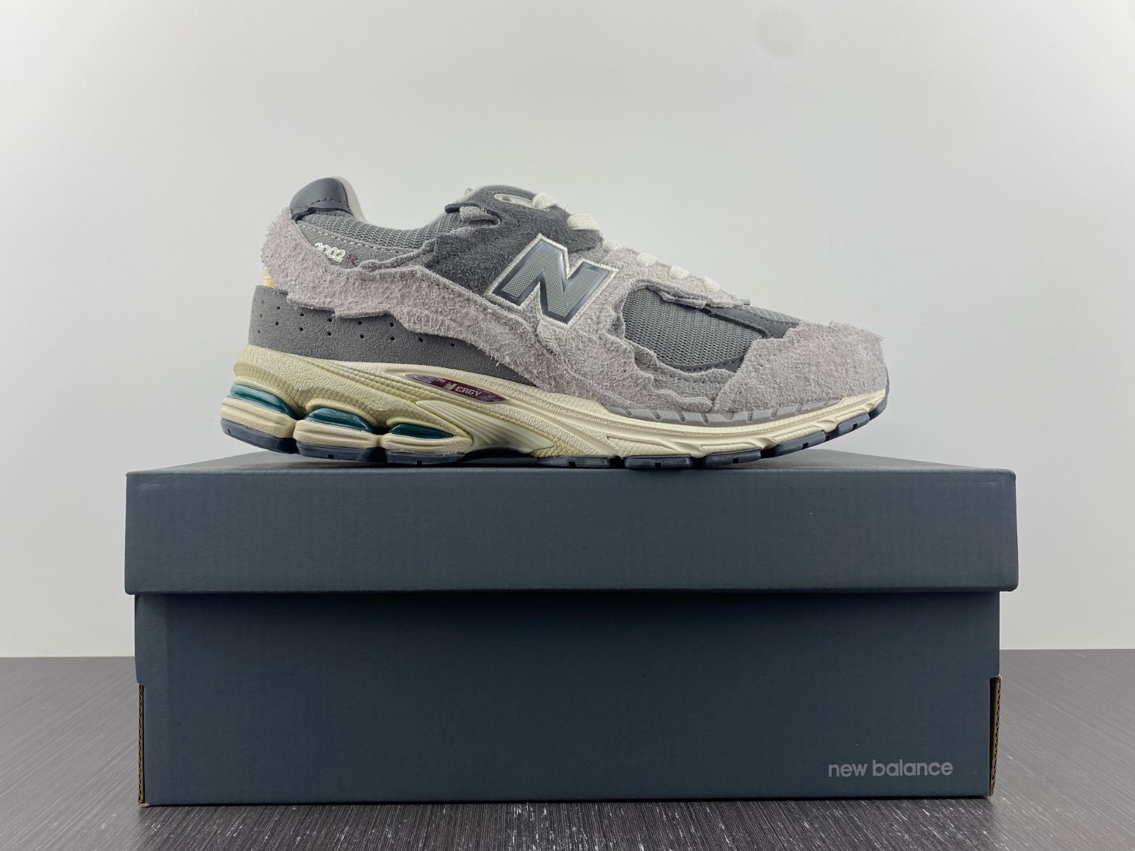 New Balance 2002R Protection Pack Rain Cloud - M2002RDA