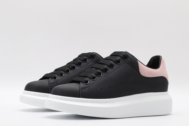 MCQUEEN OVERSIZED SNEAKER