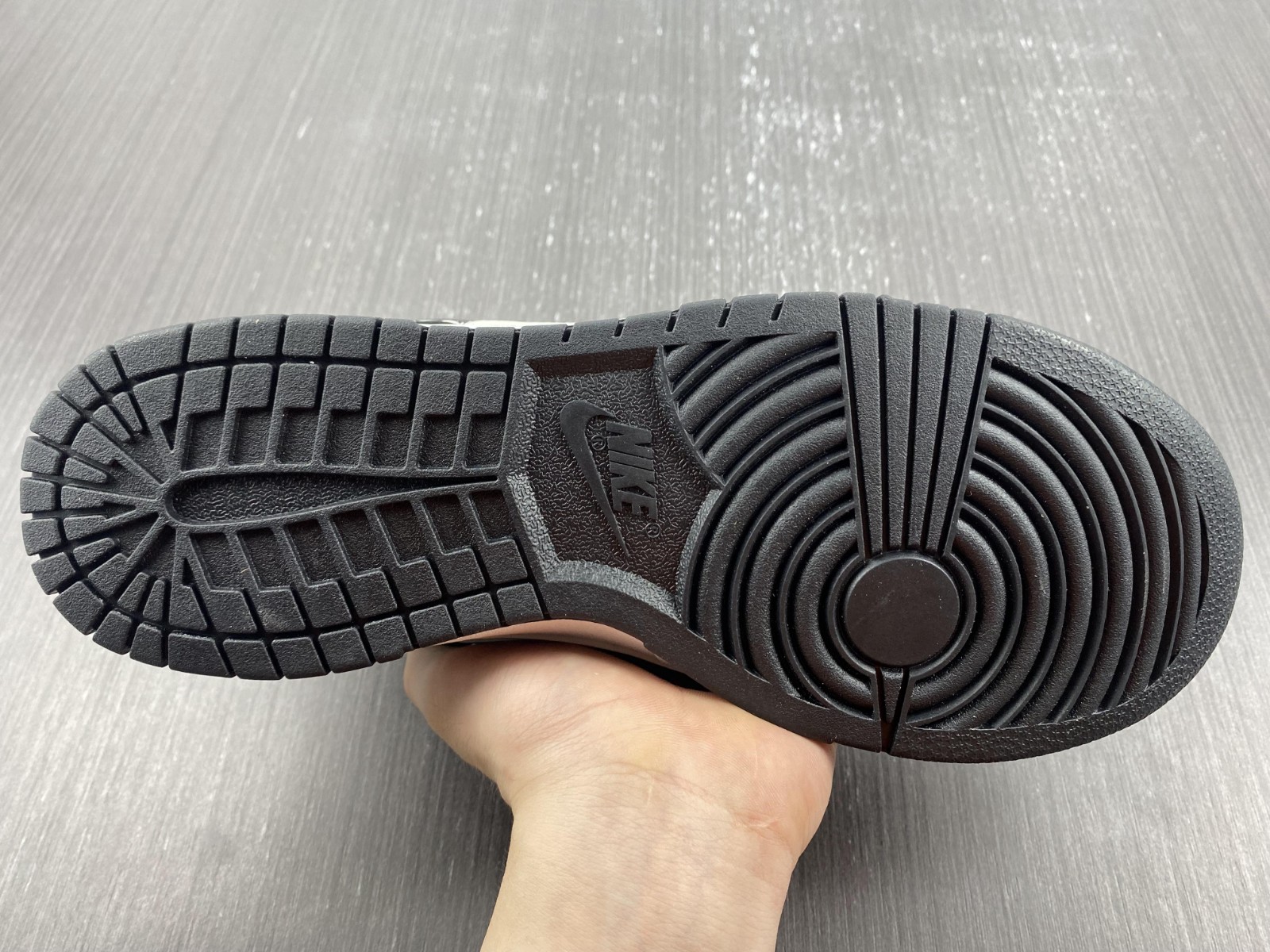 Nike Dunk Low World Champ DR9511-100