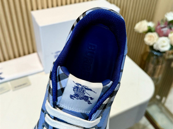 Burberry Check Terrace Sneakers BBR--3008