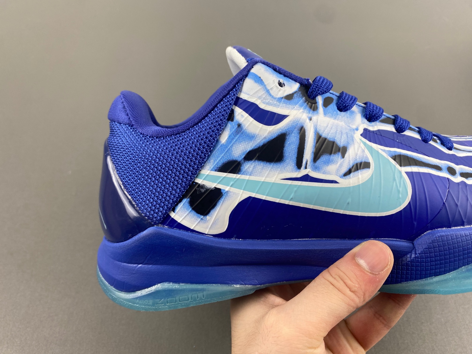 Nike Kobe 5 Protro “X-Ray”  HJ4303-400