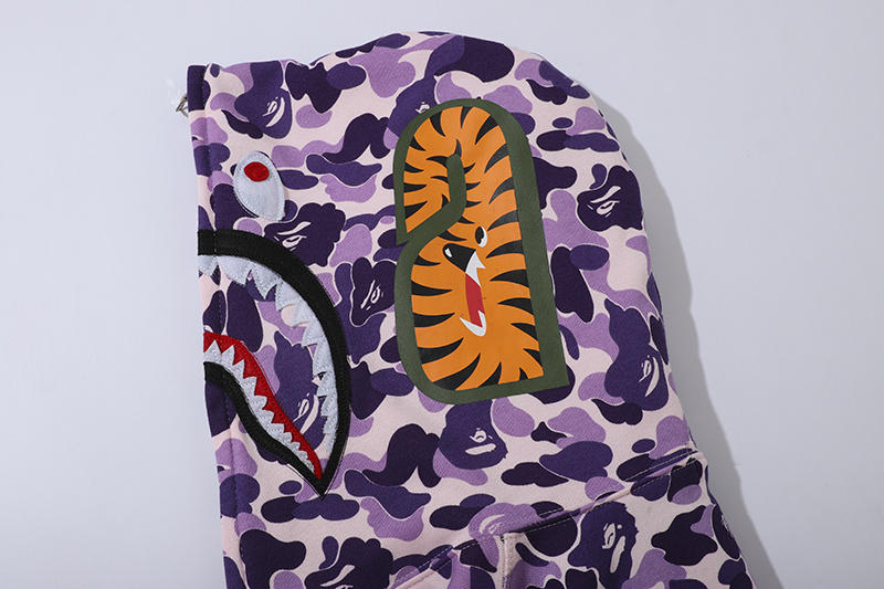 Bape Hoodie 2301025