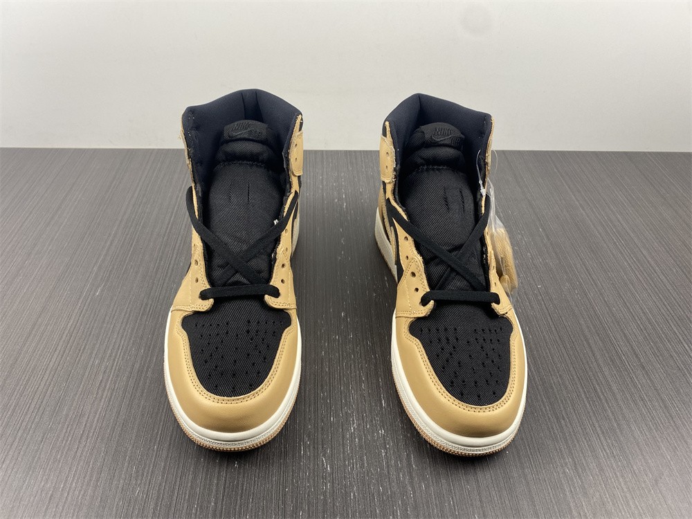 Air Jordan 1 Heirloom 555088-202
