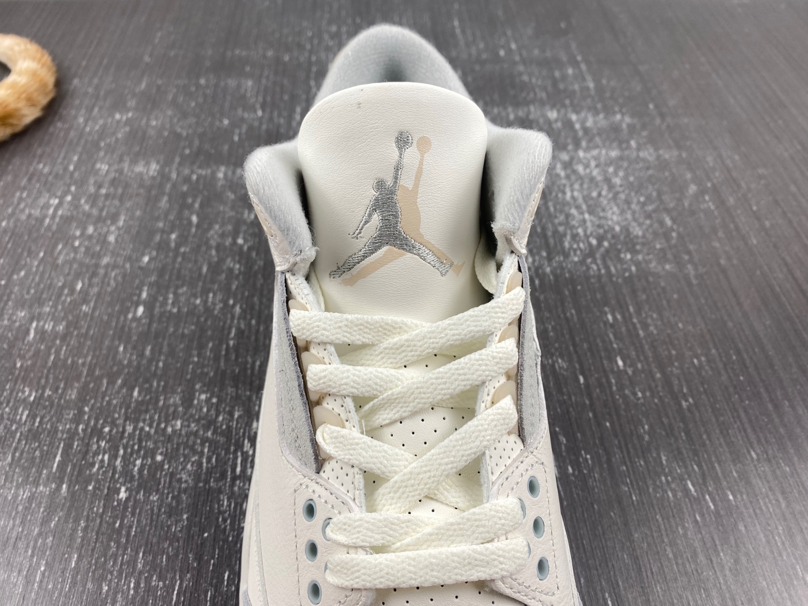 Air Jordan 3 Craft "Ivory" FJ9479-100