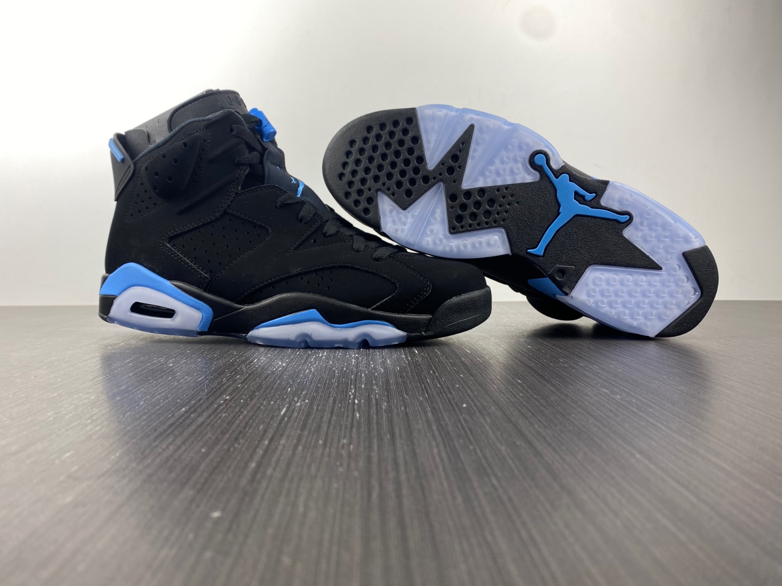 Air Jordan 6 Retro