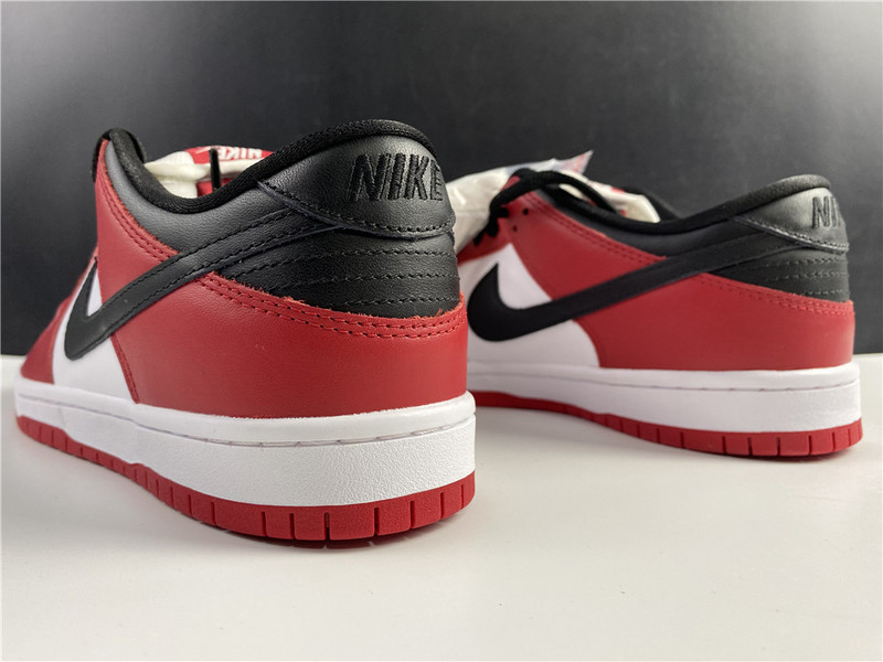 Nike SB Dunk Low Chicago BQ6817-600