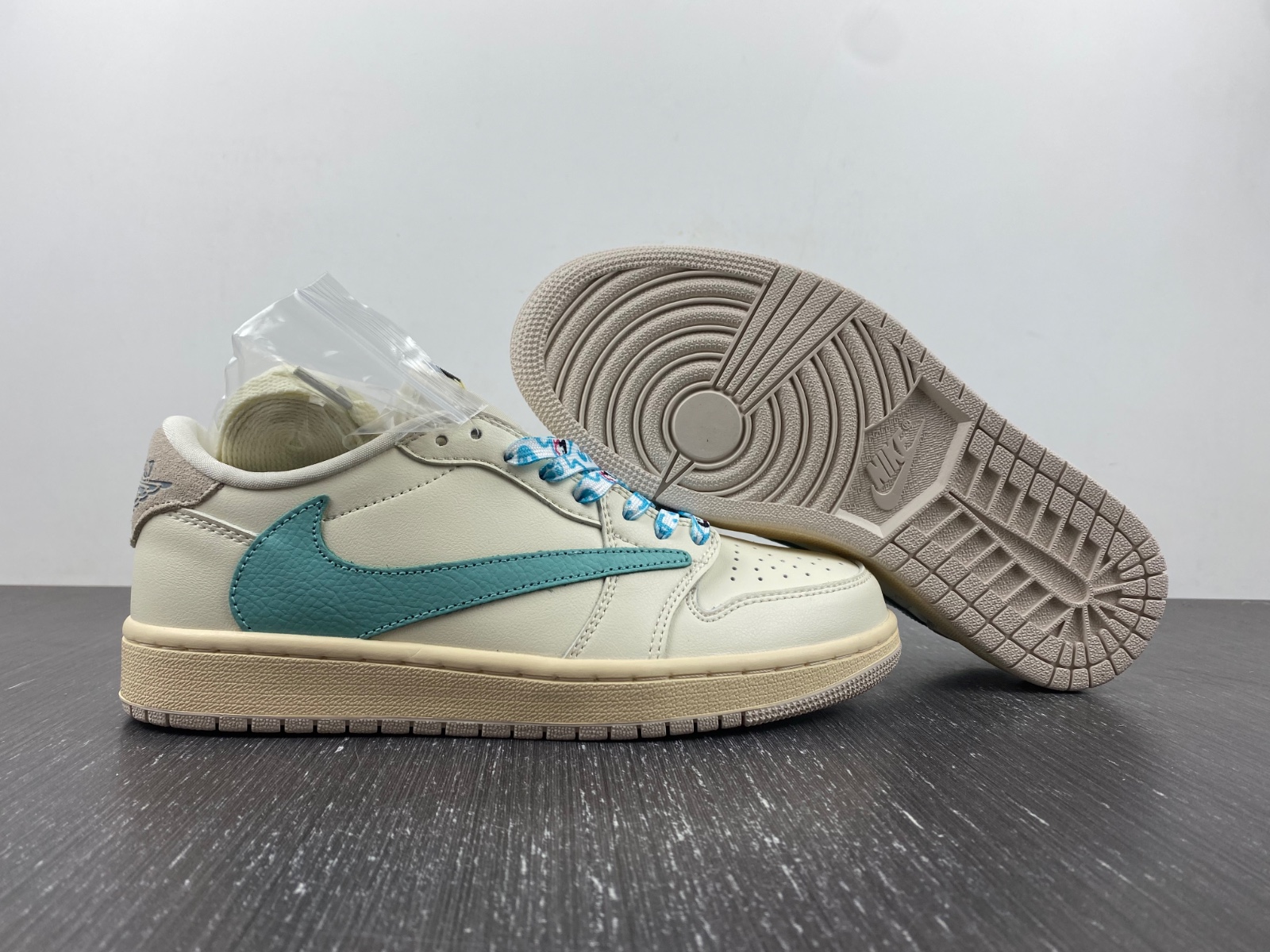 Travis scott x Air Jordan 1 Low customize