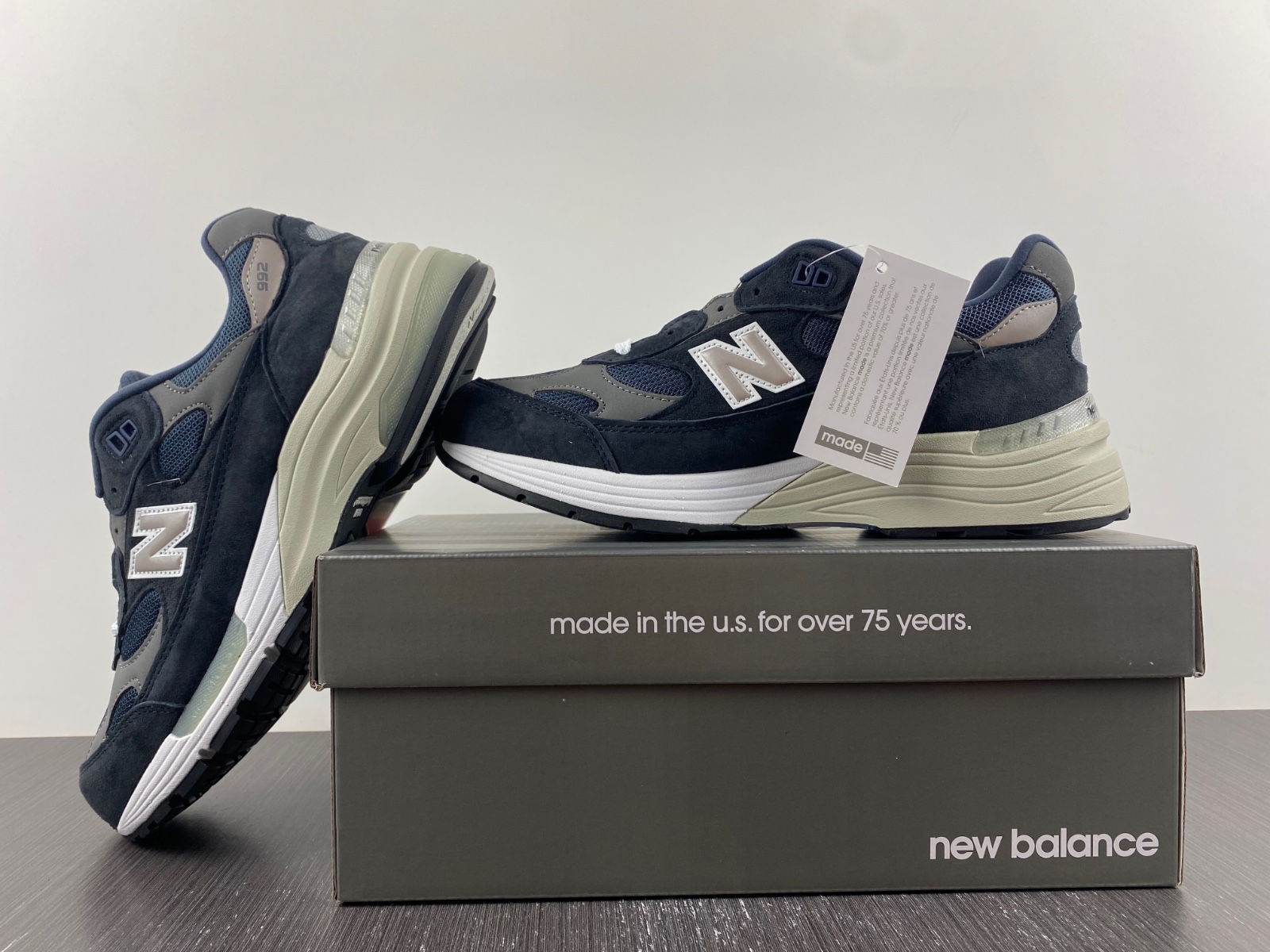 New Balance 992 Navy Grey - M992GG