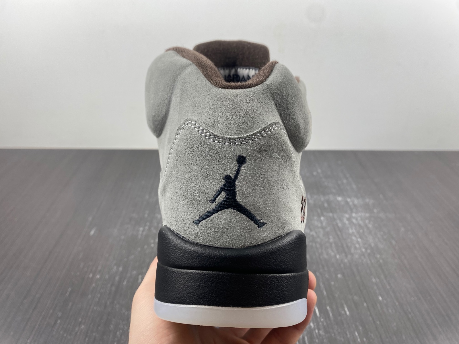 A Ma Maniére x Air Jordan 5 Light Bone FD1330-006