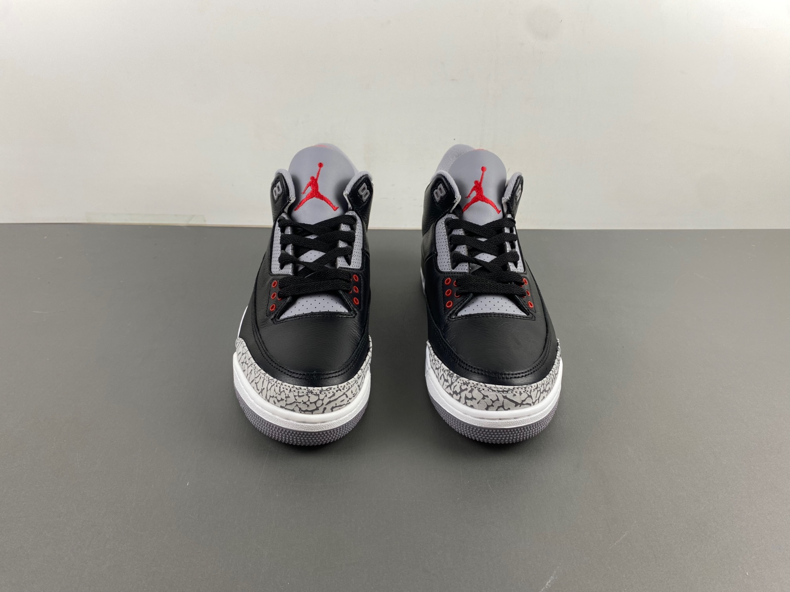 Air Jordan 3 OG “Black Cement” SKU:DN3707-010