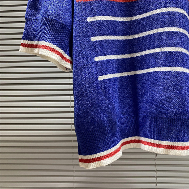 House of errors sweater  MAO-2