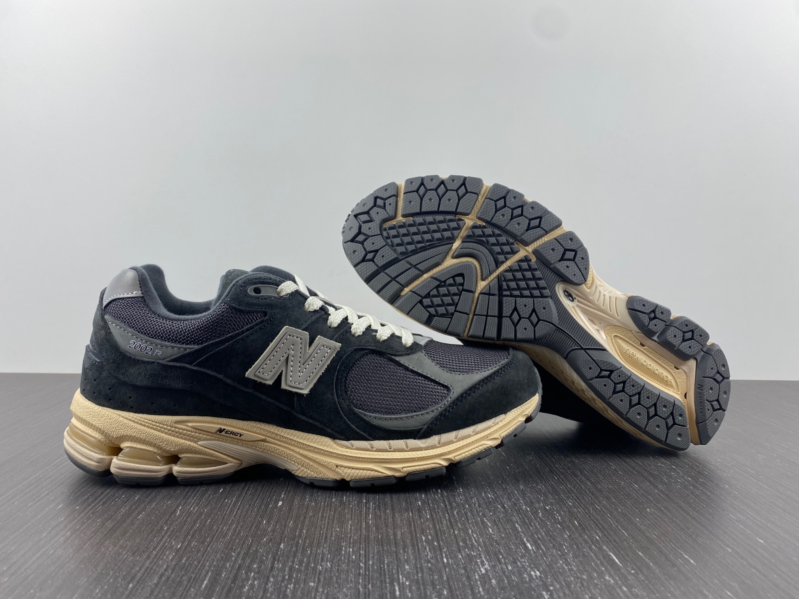 New Balance 2002R Black Dark Grey - M2002RHO