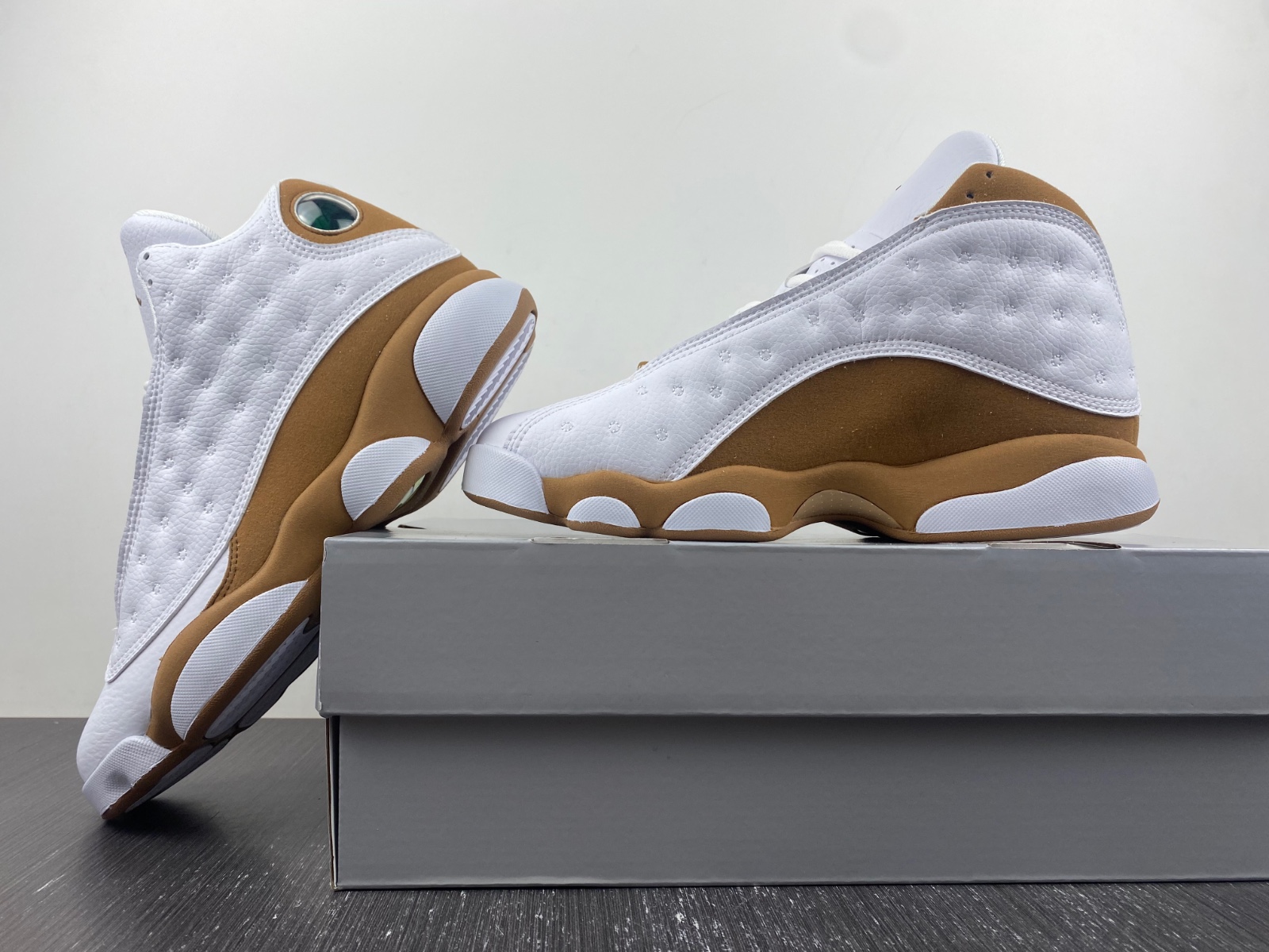 Air Jordan 13 Wheat (2023) 414571-171