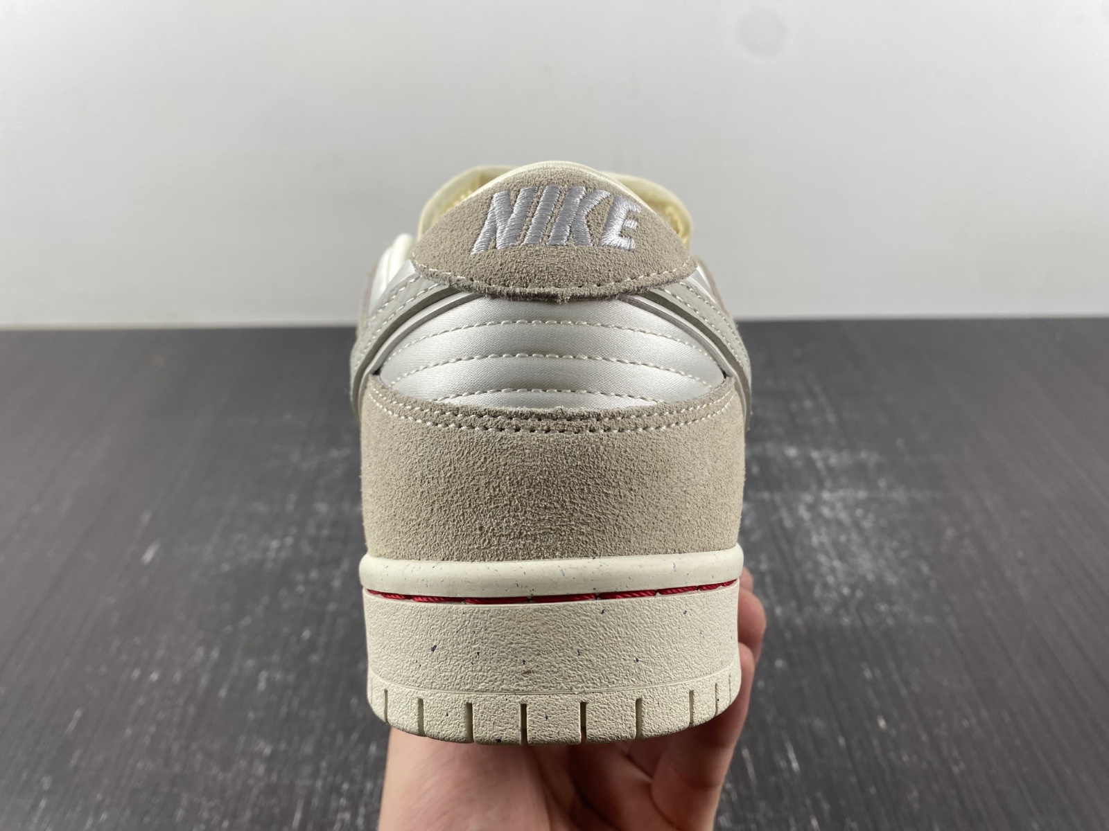 Nike SB Dunk Low Valentine