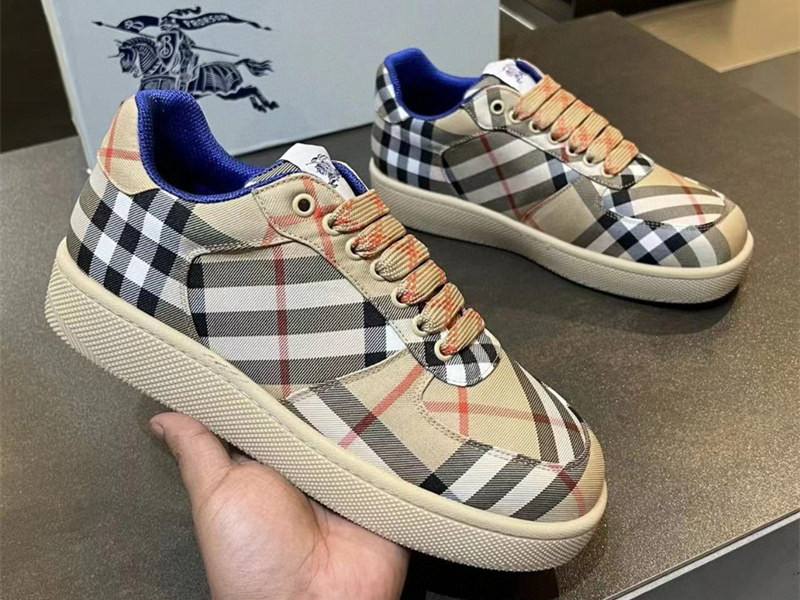 Burberry Check Terrace Sneakers  BBR--3005