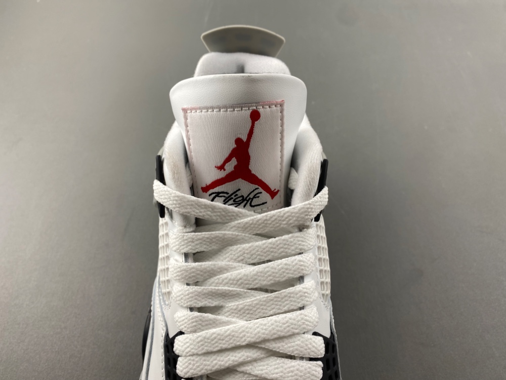 Air Jordan 4 “White Cement”  FV5029-100