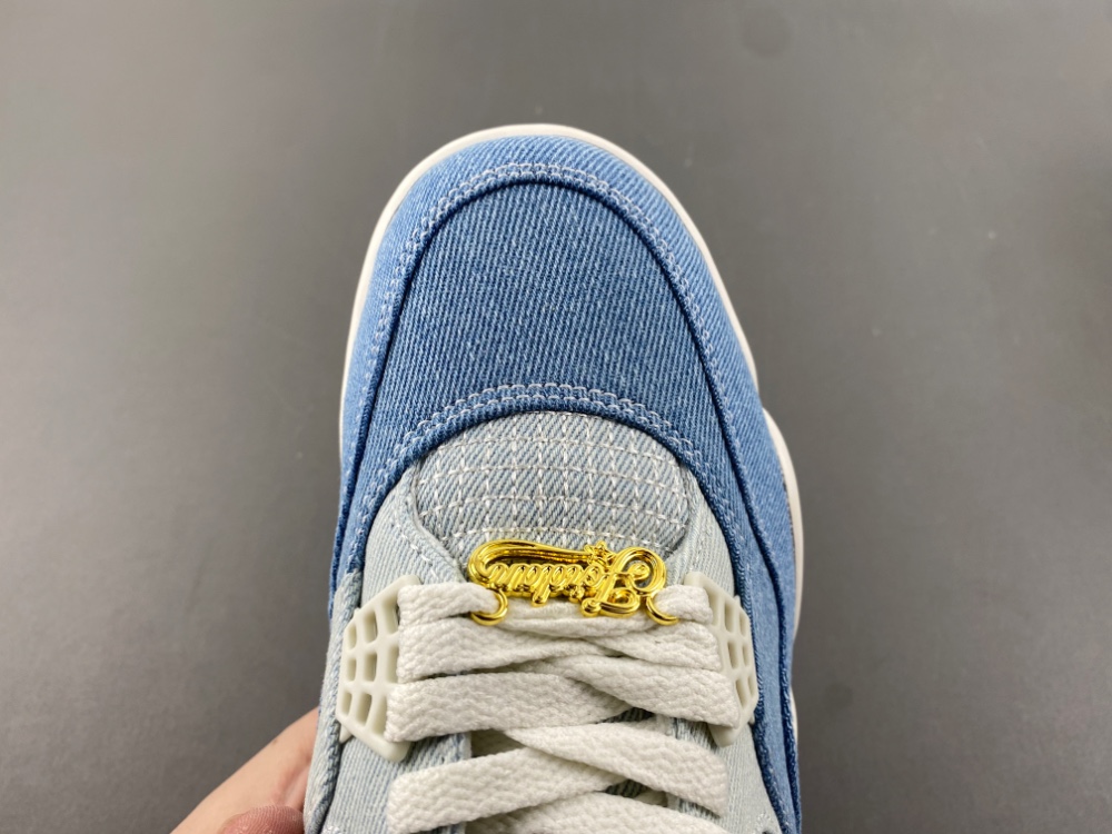Air Jordan 4 Denim "Worn Blue” Levis IB6716-100
