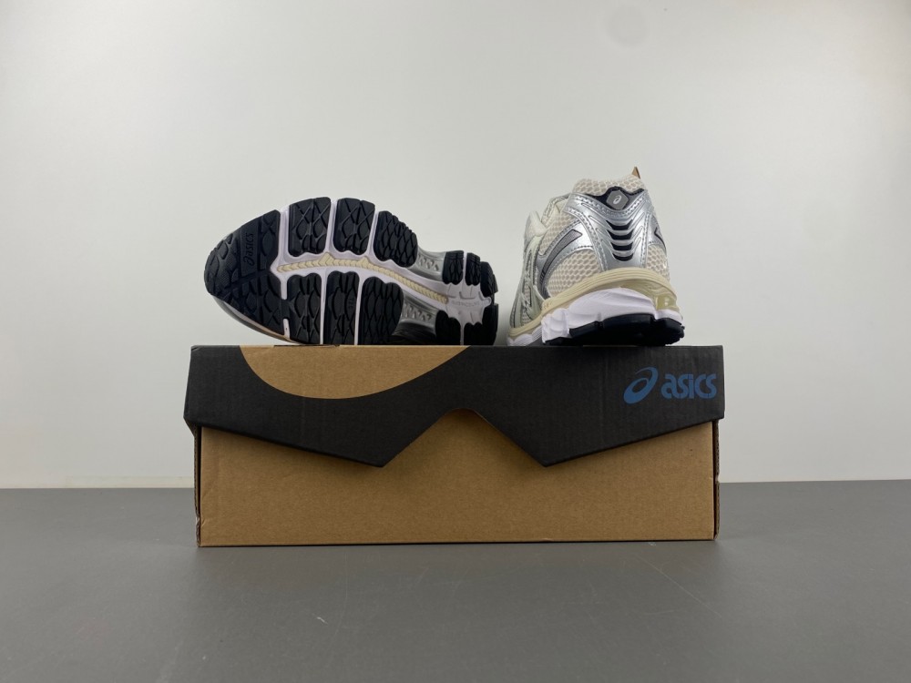 Ronnie Fieg x Asics gel-kayano 1203a555-100