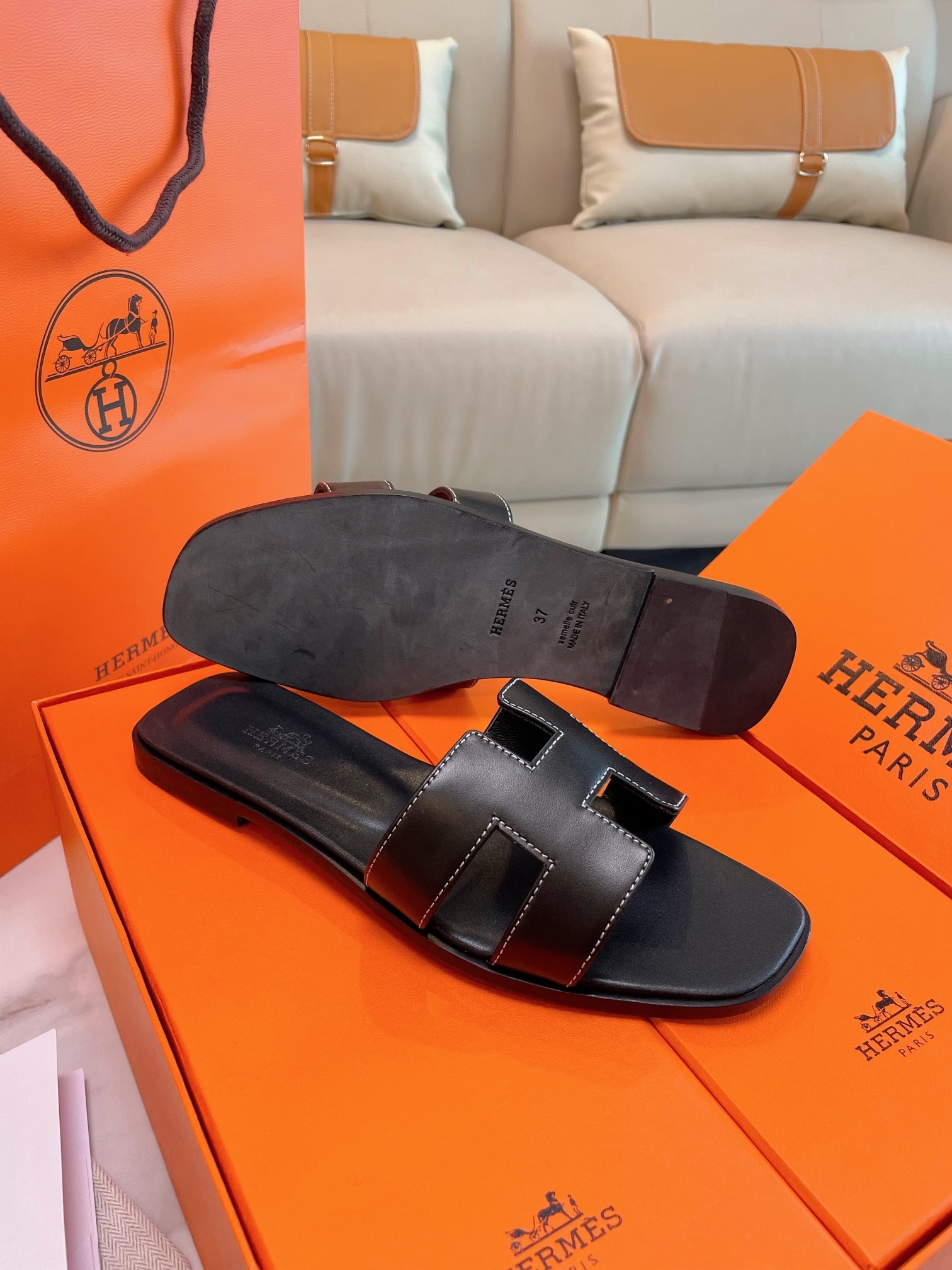 ORAN SANDAL
