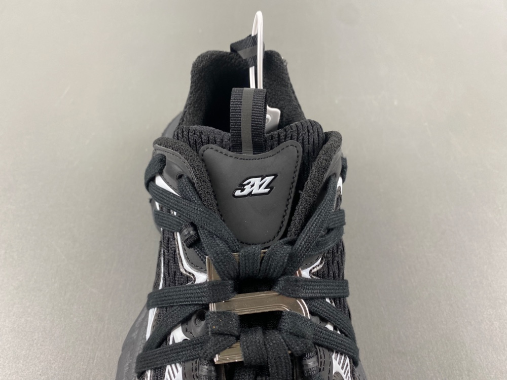 Balenciaga 3XL Sneakers 3+