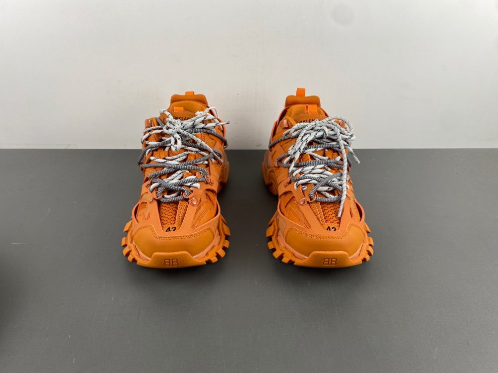 Balenciaga Track Trail Laces3.0  800592 WTRHK 7000
