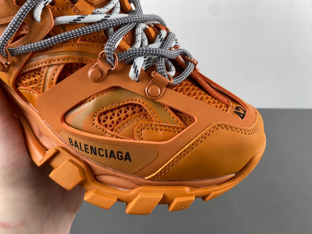 Balenciaga Track Trail Laces3.0  800592 WTRHK 7000