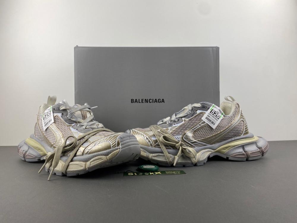 Balenciaga 3XL Off White