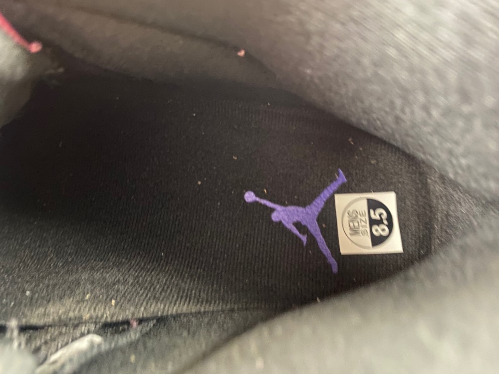 Air Jordan 11 Black and pink men