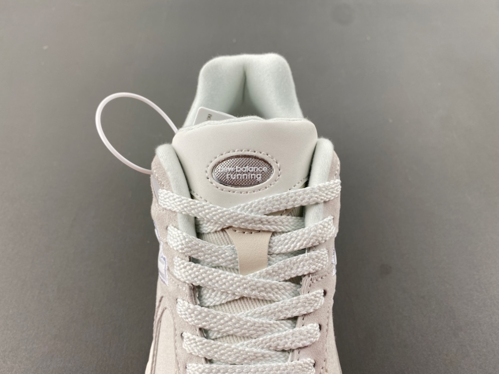 New Balance NB 2002 M2002REC