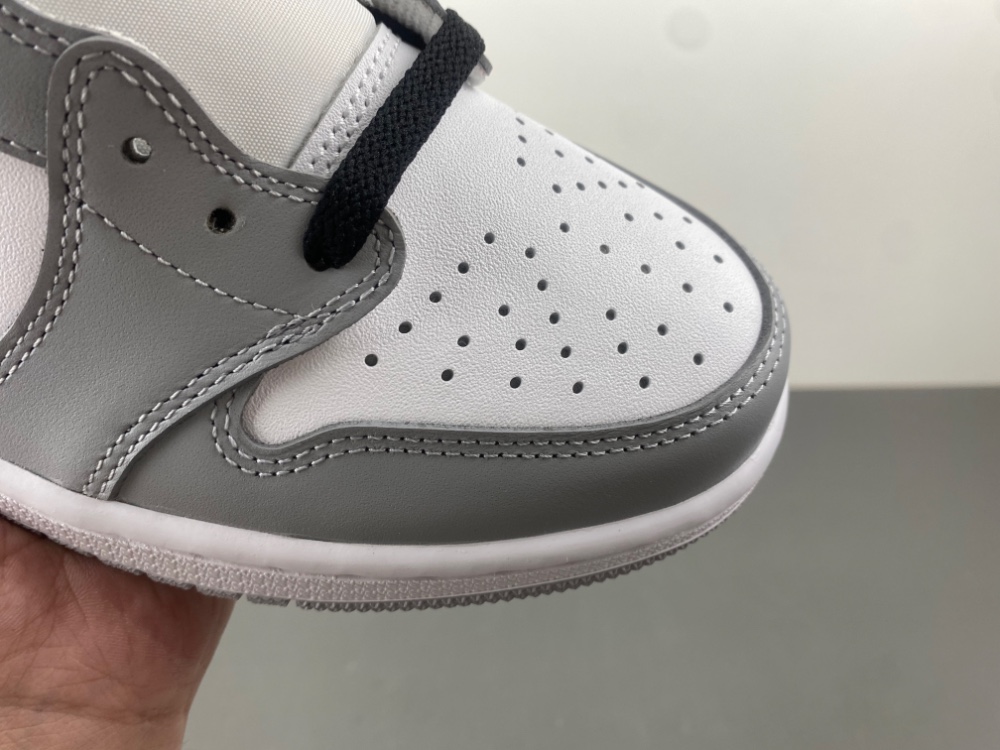 Air Jordan 1 Low OG “Barons”