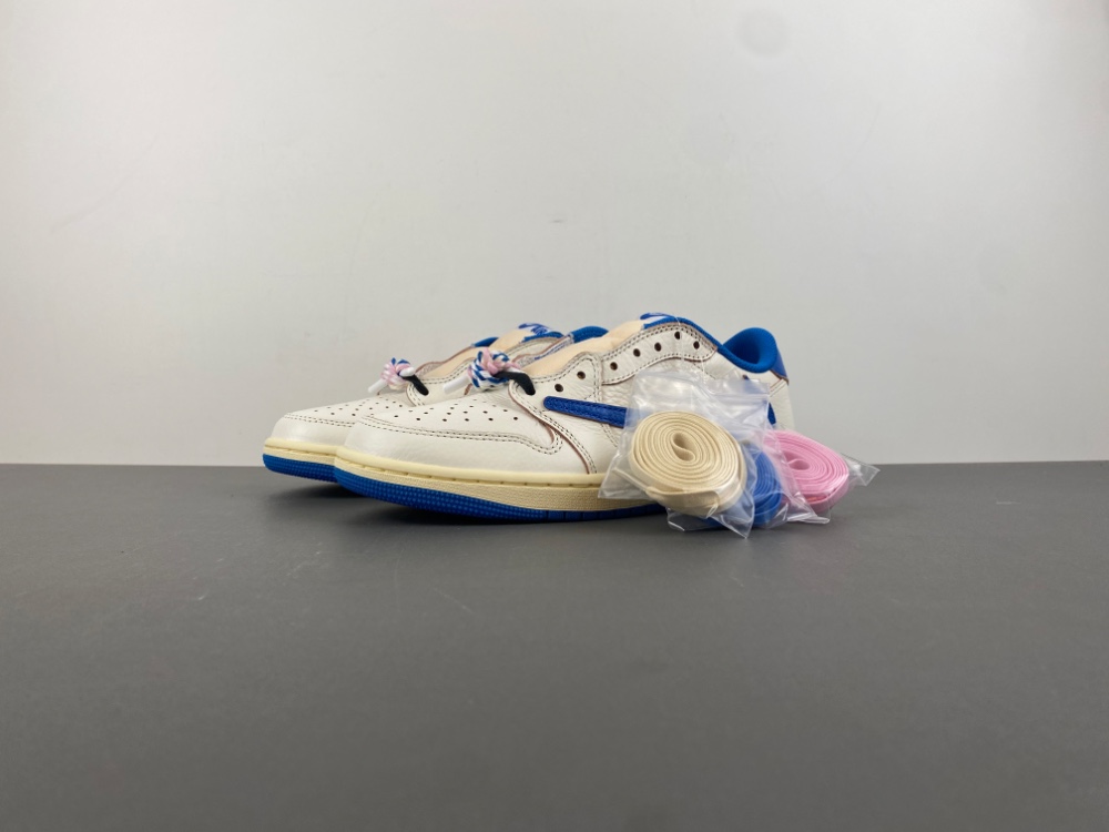 Travis Scott x Fragment x Air Jordan 1 Low OG