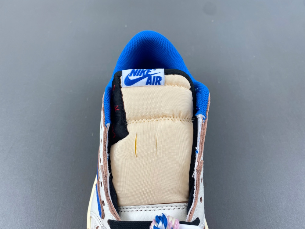 Travis Scott x Fragment x Air Jordan 1 Low OG