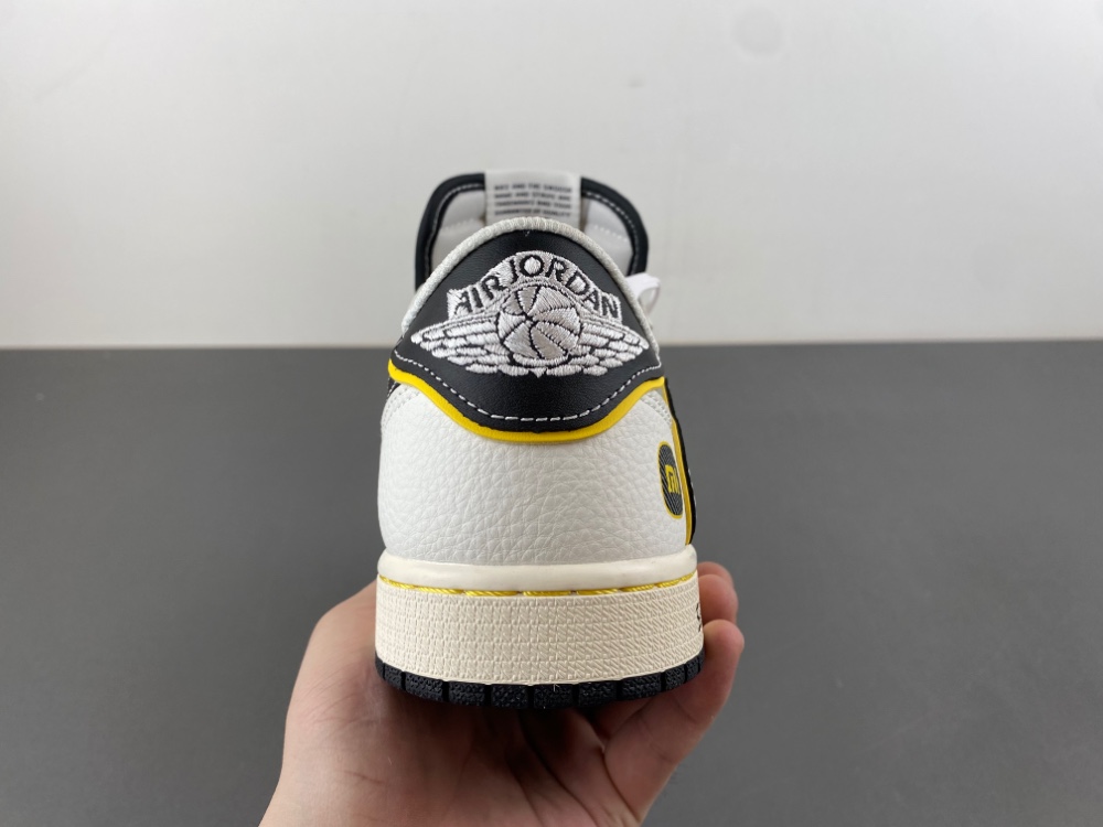 Travis Scott x Fragment Design x Air Jordan 1 Low OG SP AJ1 Su7-Ultru