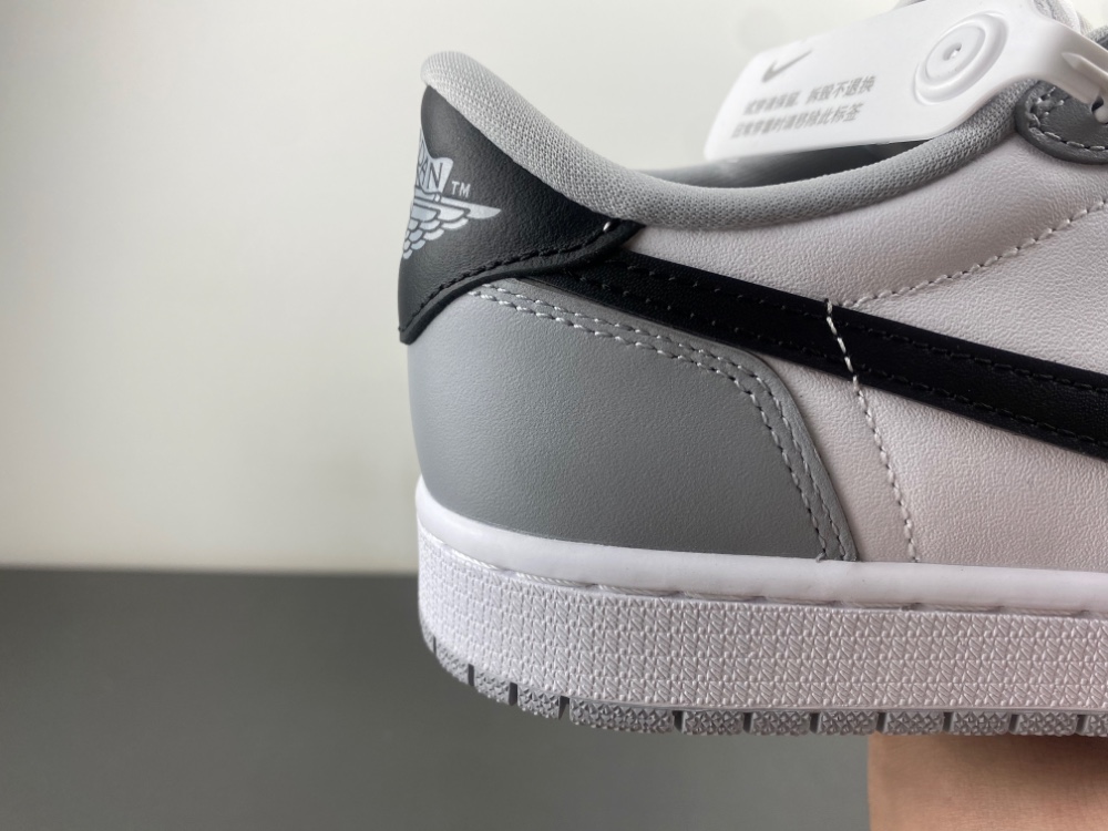 Air Jordan 1 Low OG “Barons”