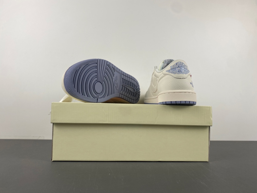 Travis Scott x Air Jordan 1 Low