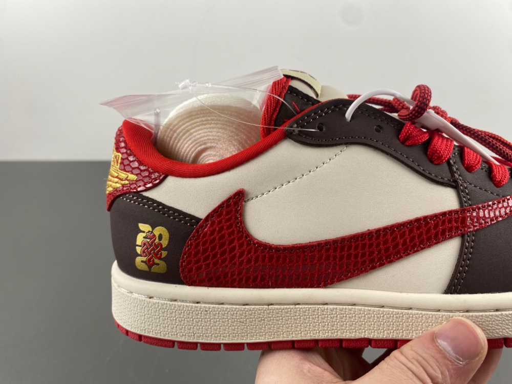 Fragment x Travis Scott  Air Jordan 1 Low