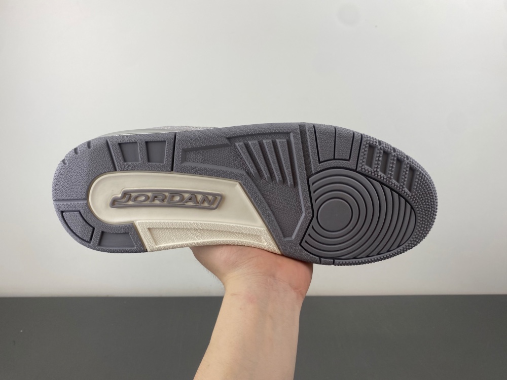 Air Jordan 3 “Sail/Metallic Silver”