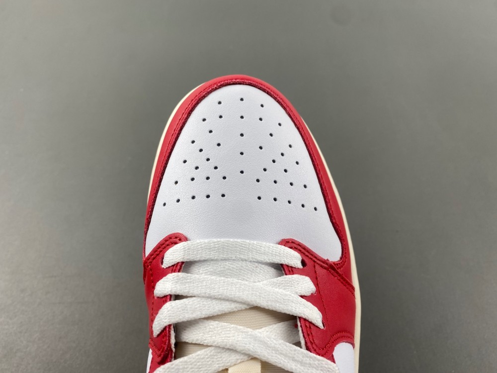 Air Jordan 1 Low OG “Chicago”