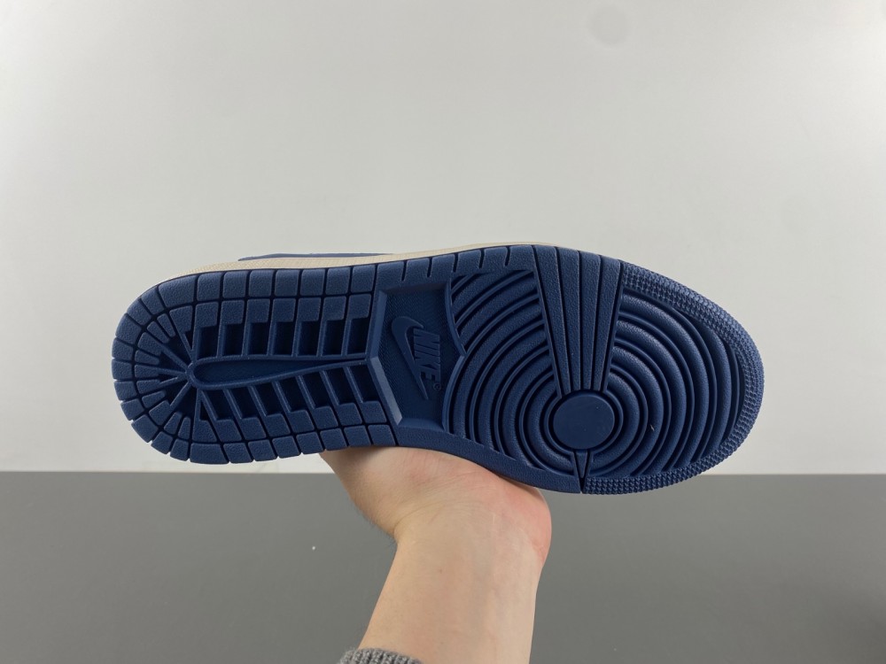 Travis Scott x Air Jordan