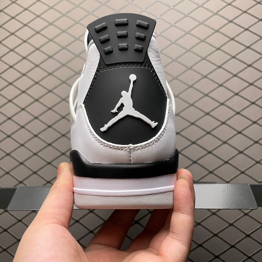 Air Jordan 4 Retro Military Black White/Black