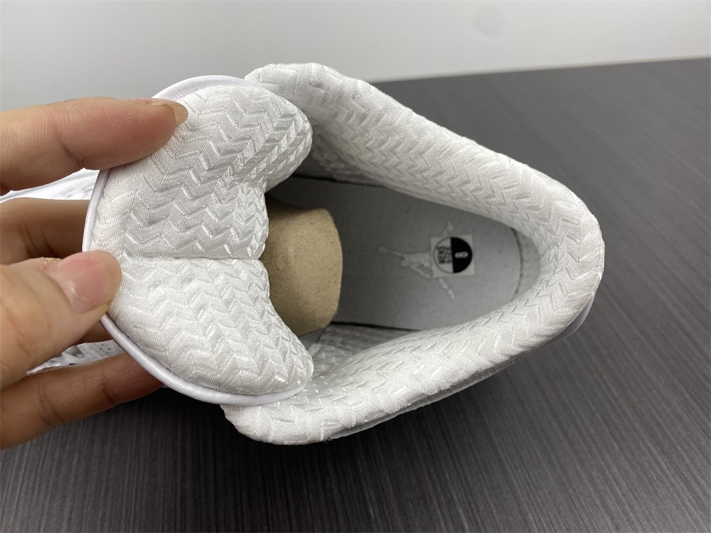 NIKE AIR JORDAN 3 429487-111