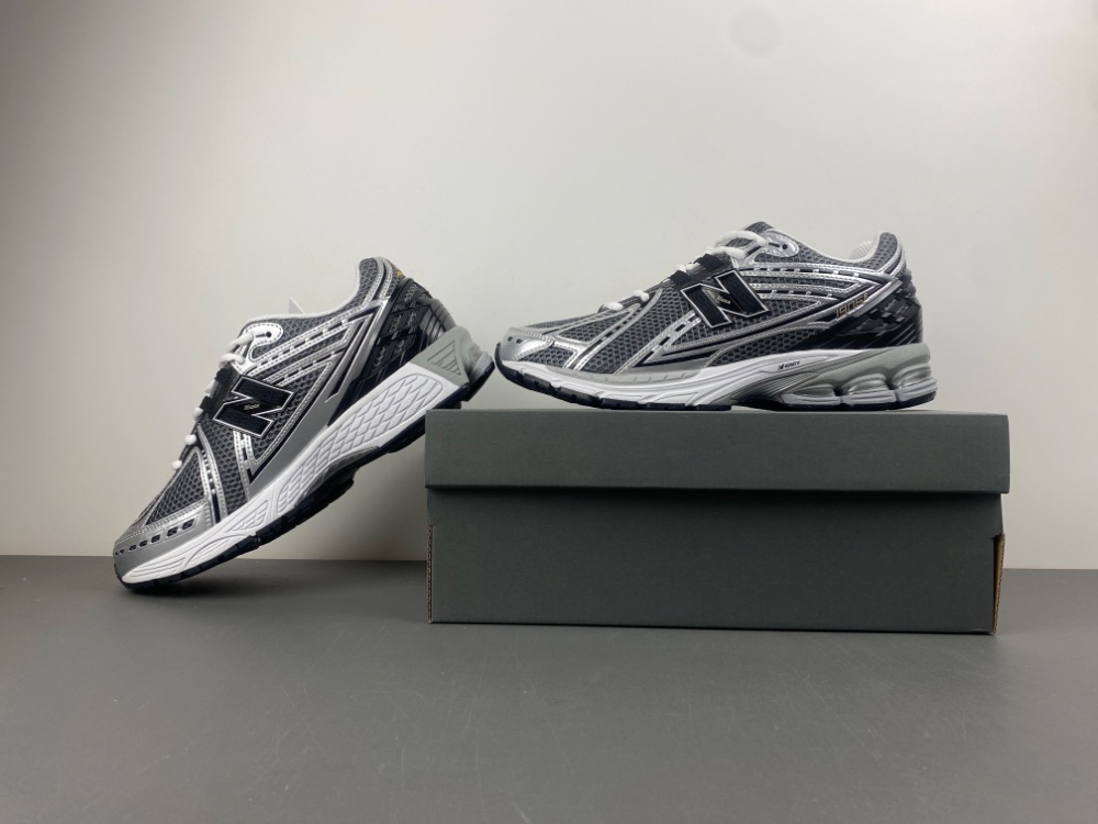 New Balance 1906 M1906RCG