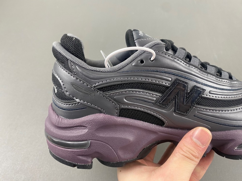 New New Balance M1000EB