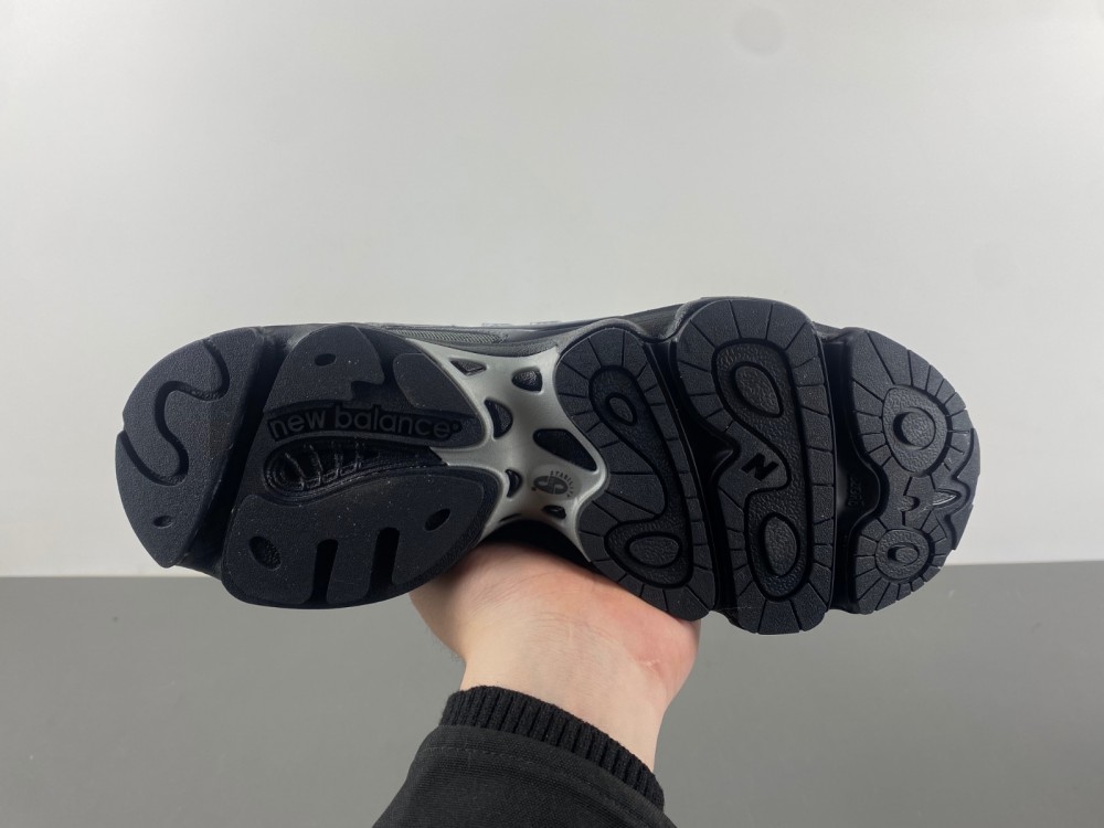 New New Balance M1000JA