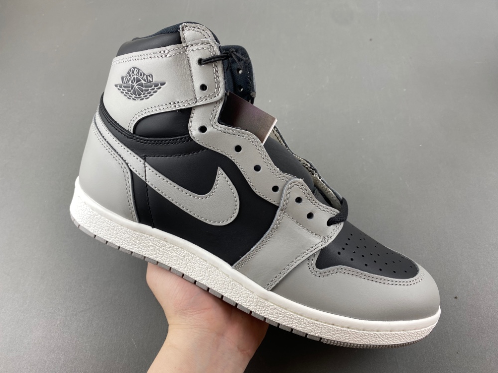 Air Jordan 1 Retro High OG Shadow
