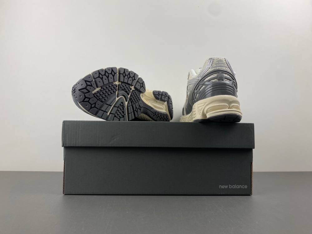 New Balance 1906 M1906RFS